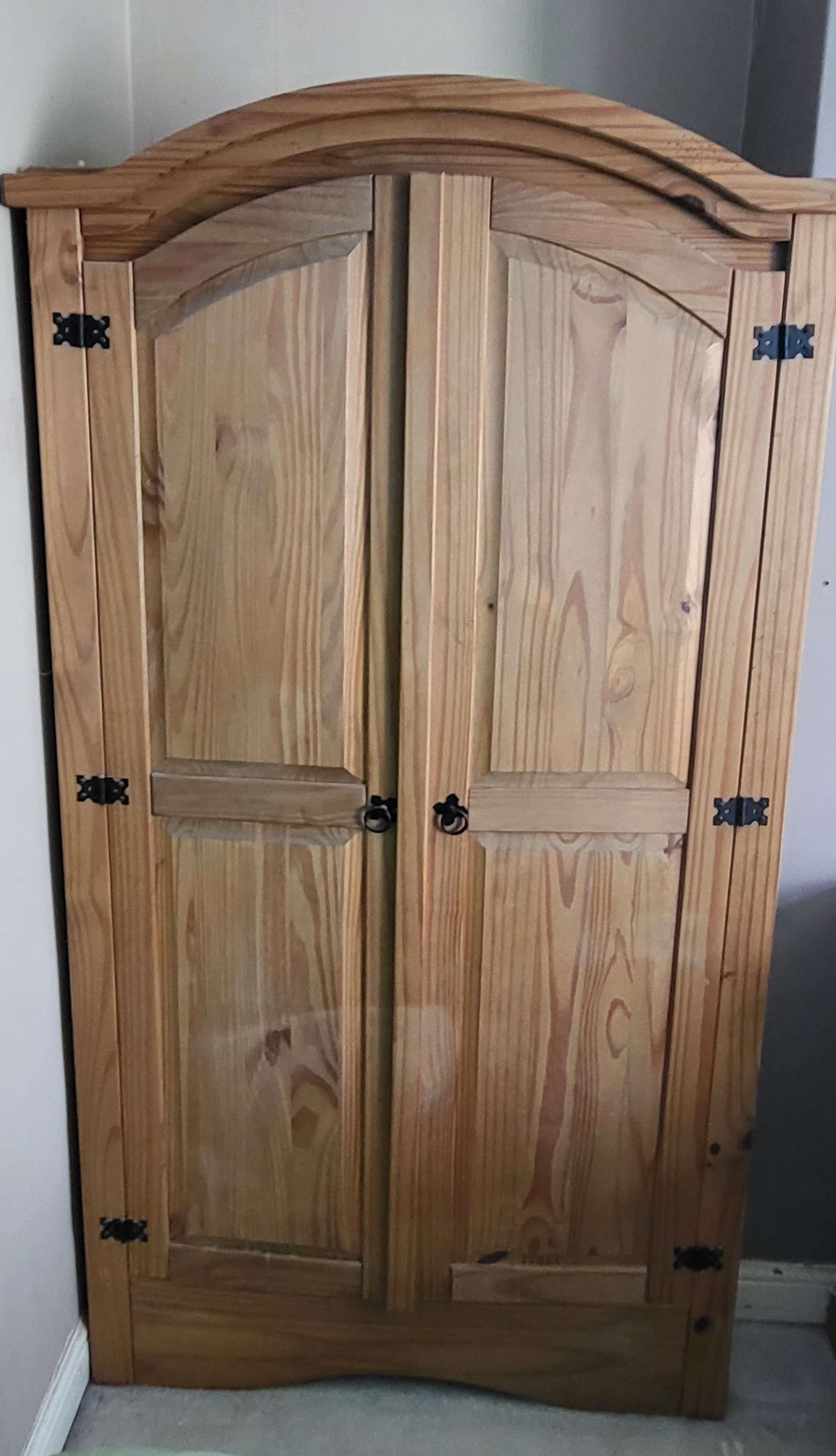 Corona wardrobe