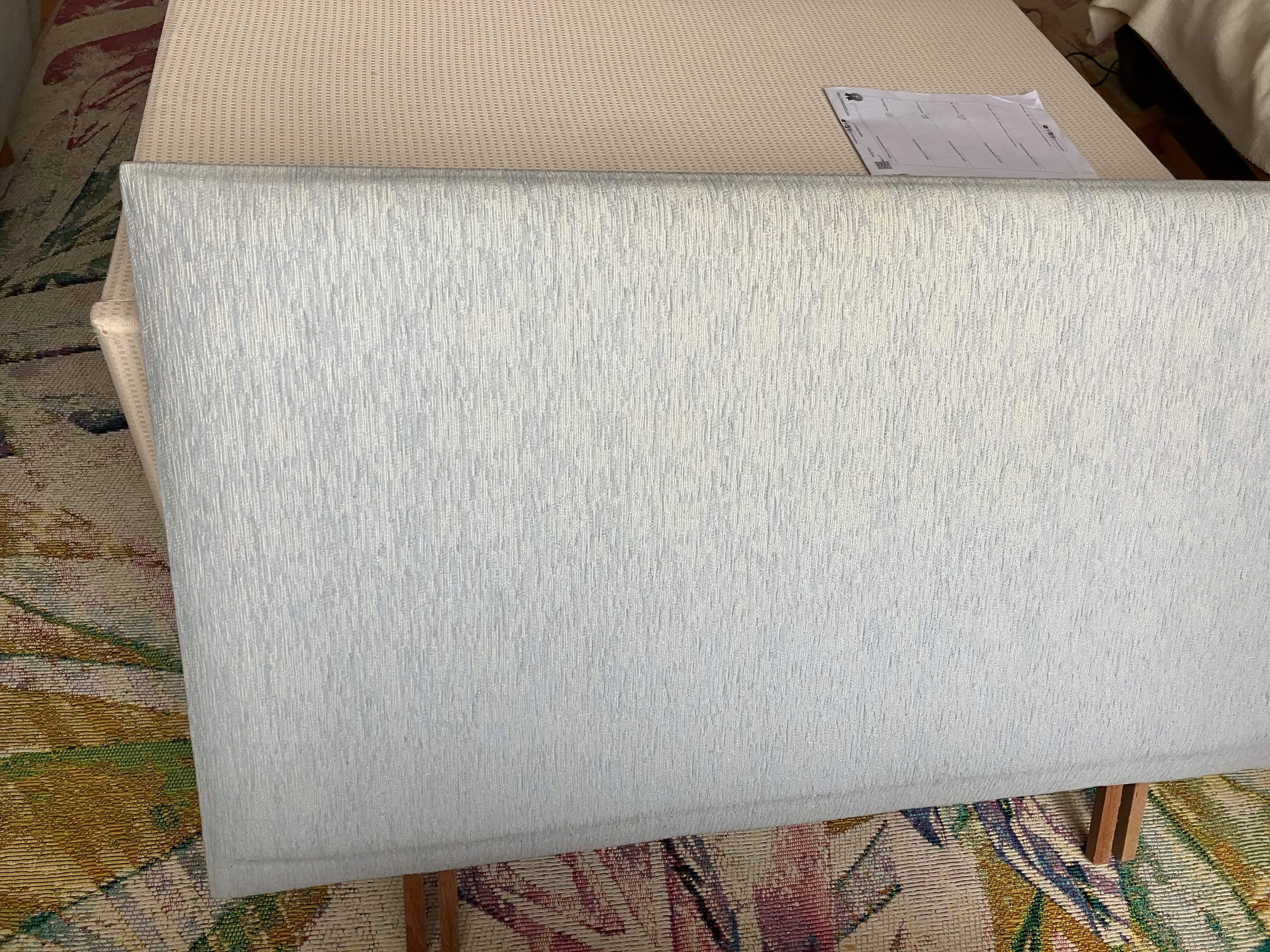 Single headboard with fire label