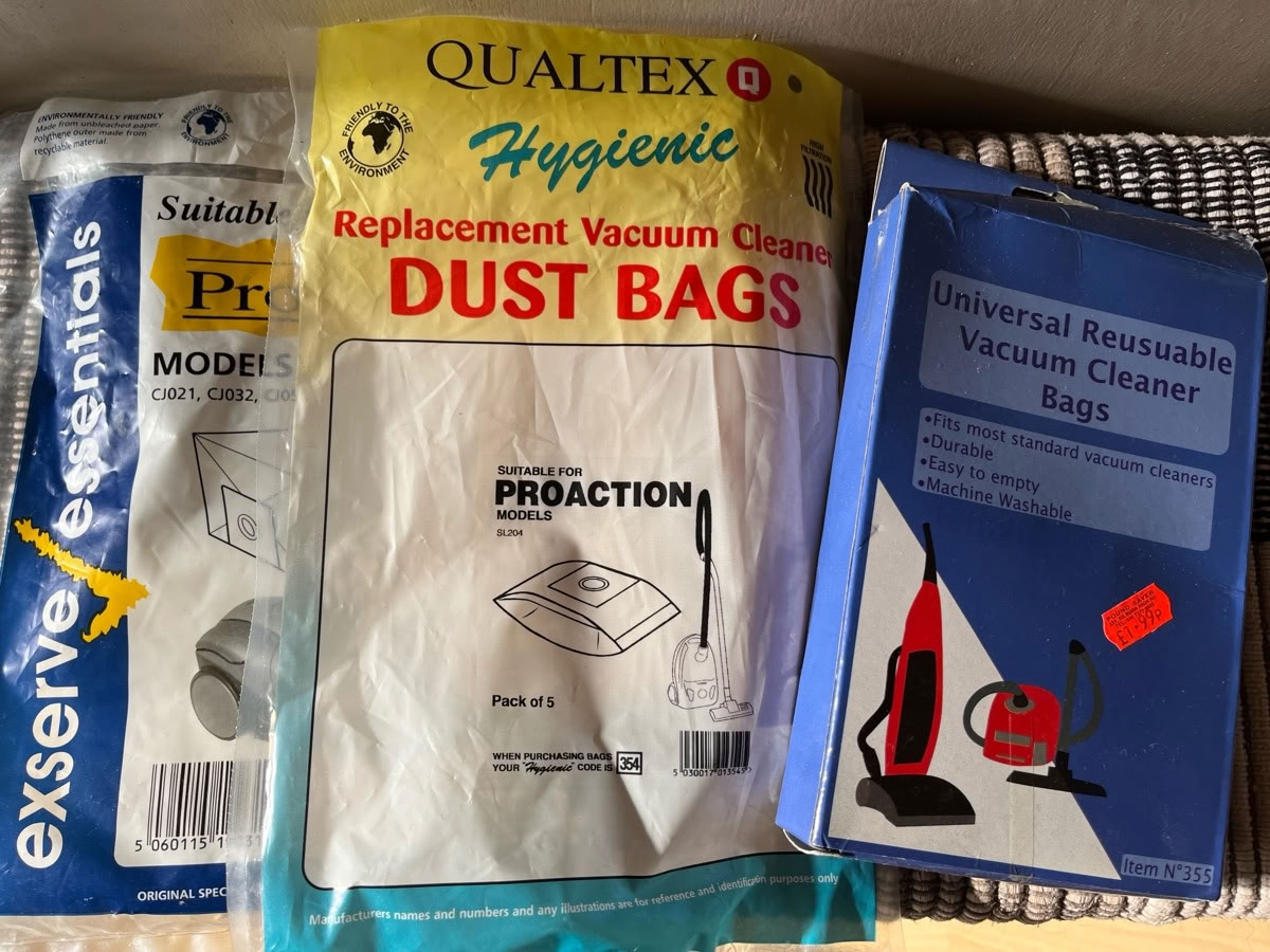 Vacuum cleaner dust bags
