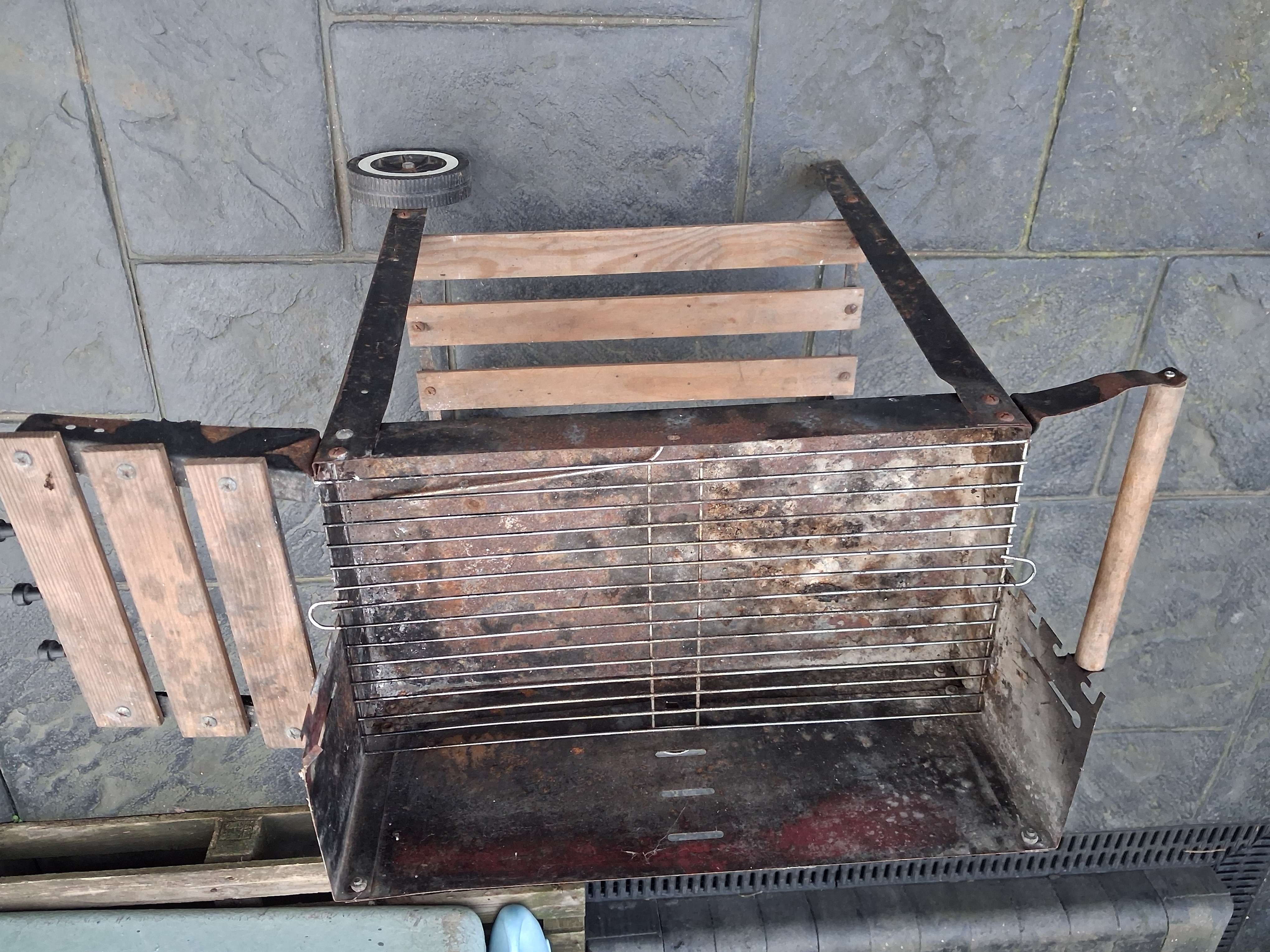Metal BBQ