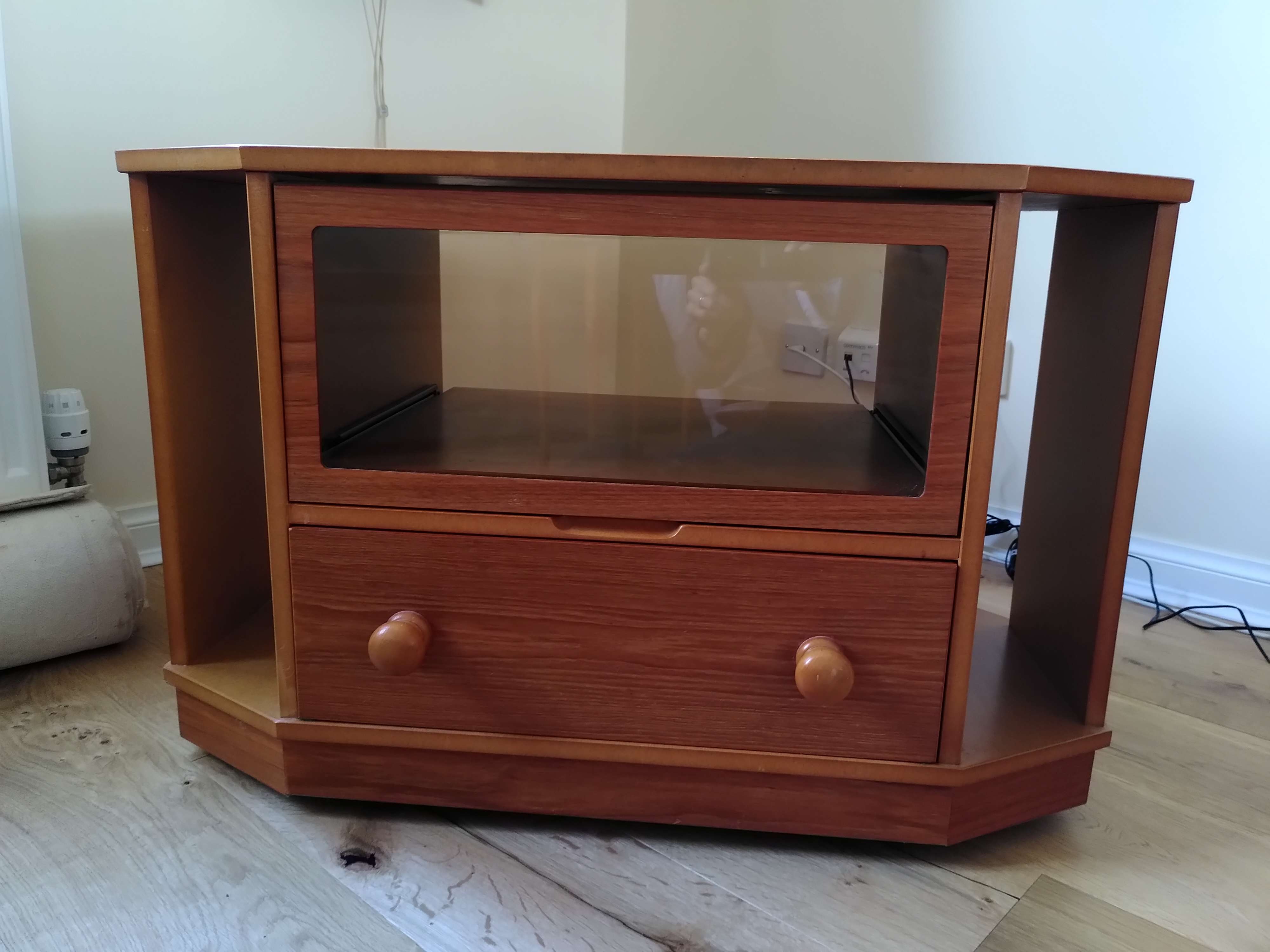 TV corner unit