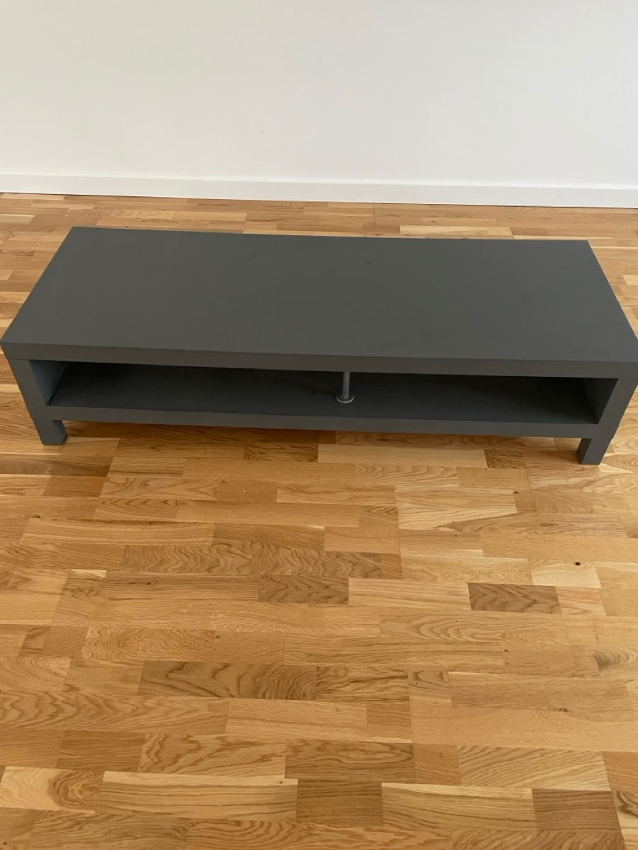 Long coffee table