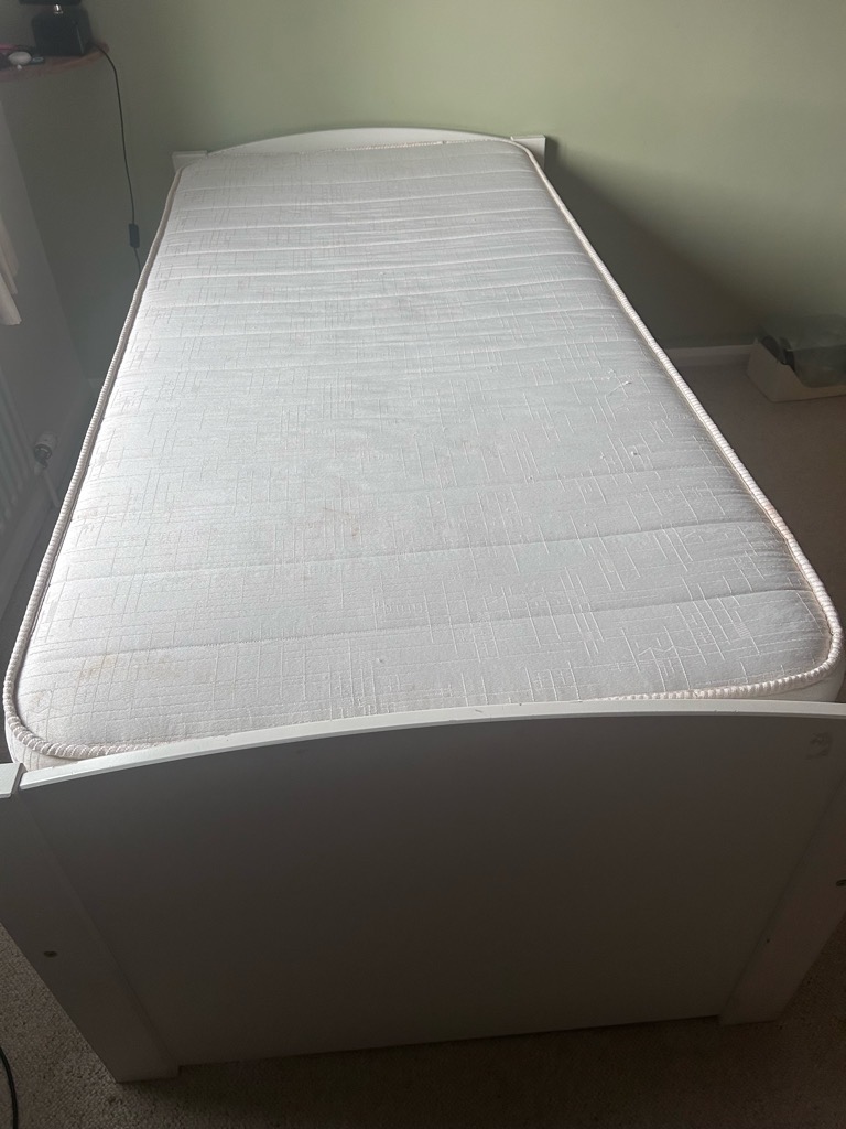 Single mattress