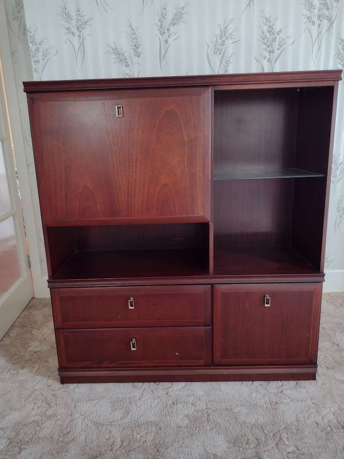 Cocktail Drinks Cabinet/Sideboard
