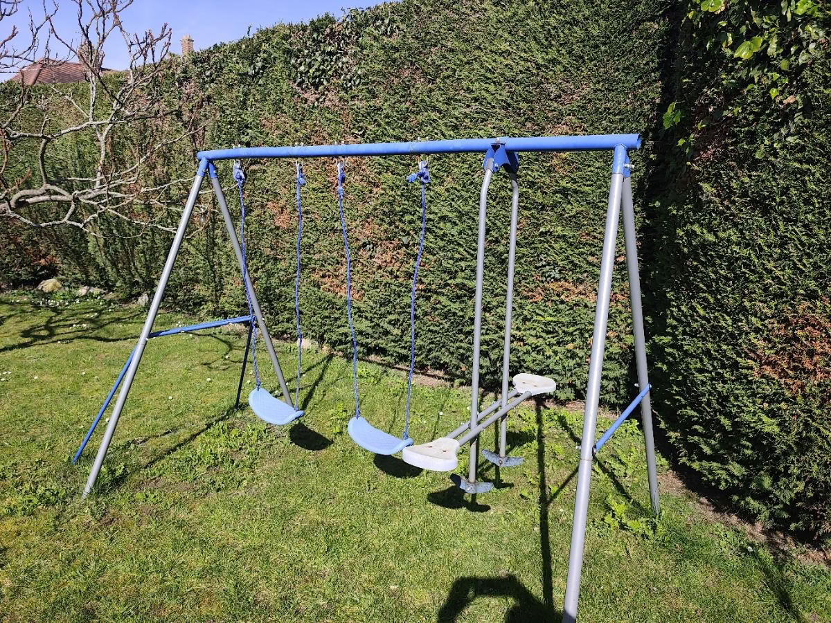 Swing set