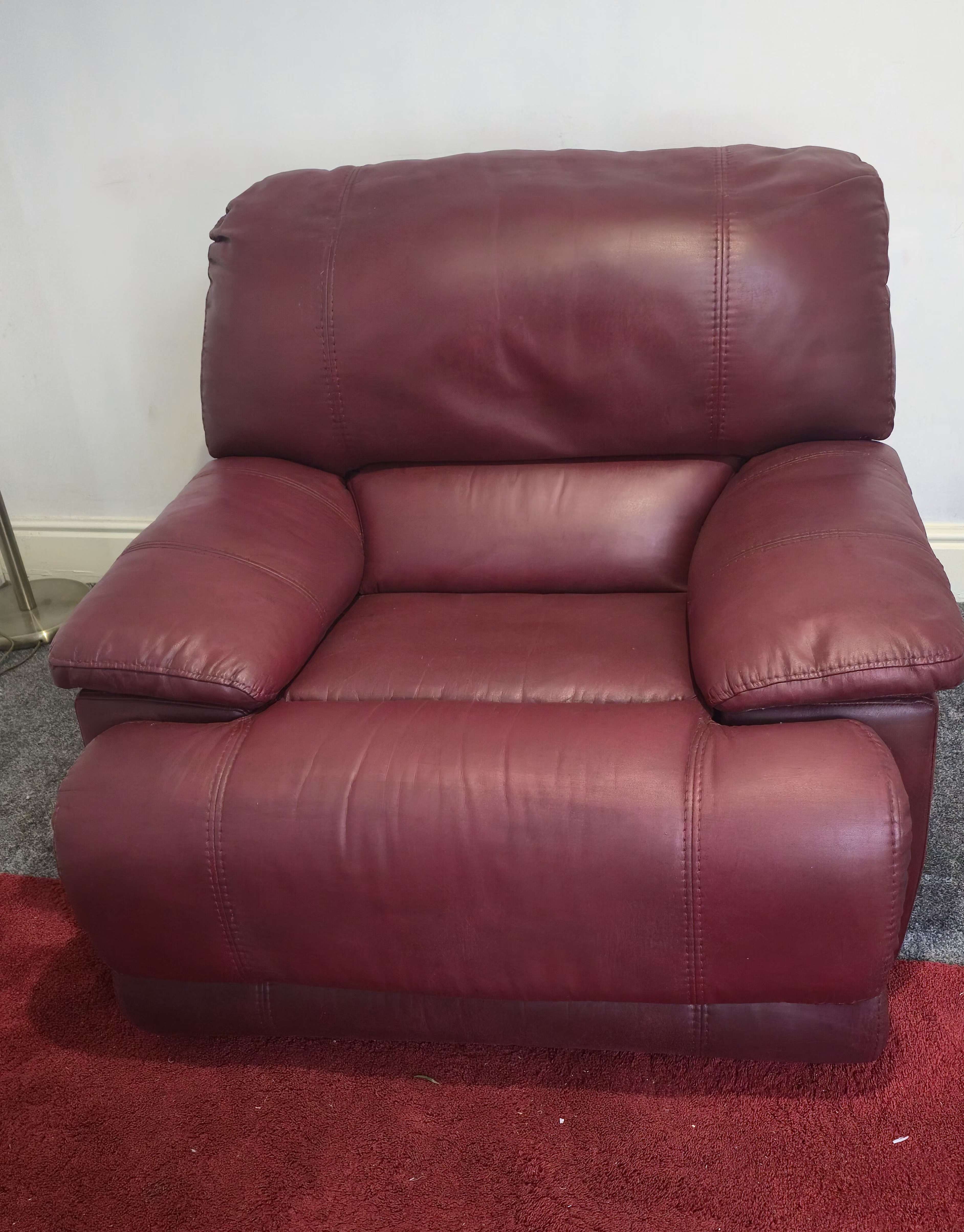 Leather recliner sofa