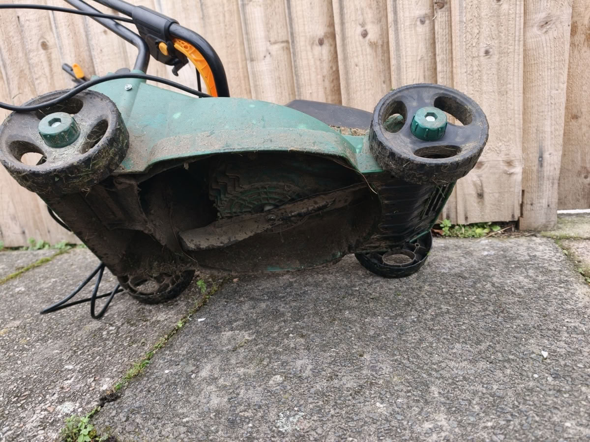 Lawnmower