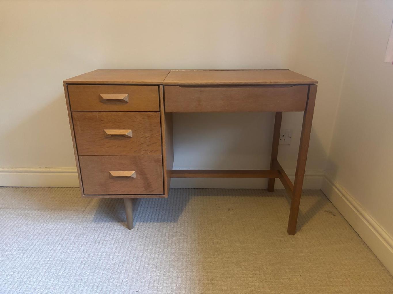 Small Office Desk
