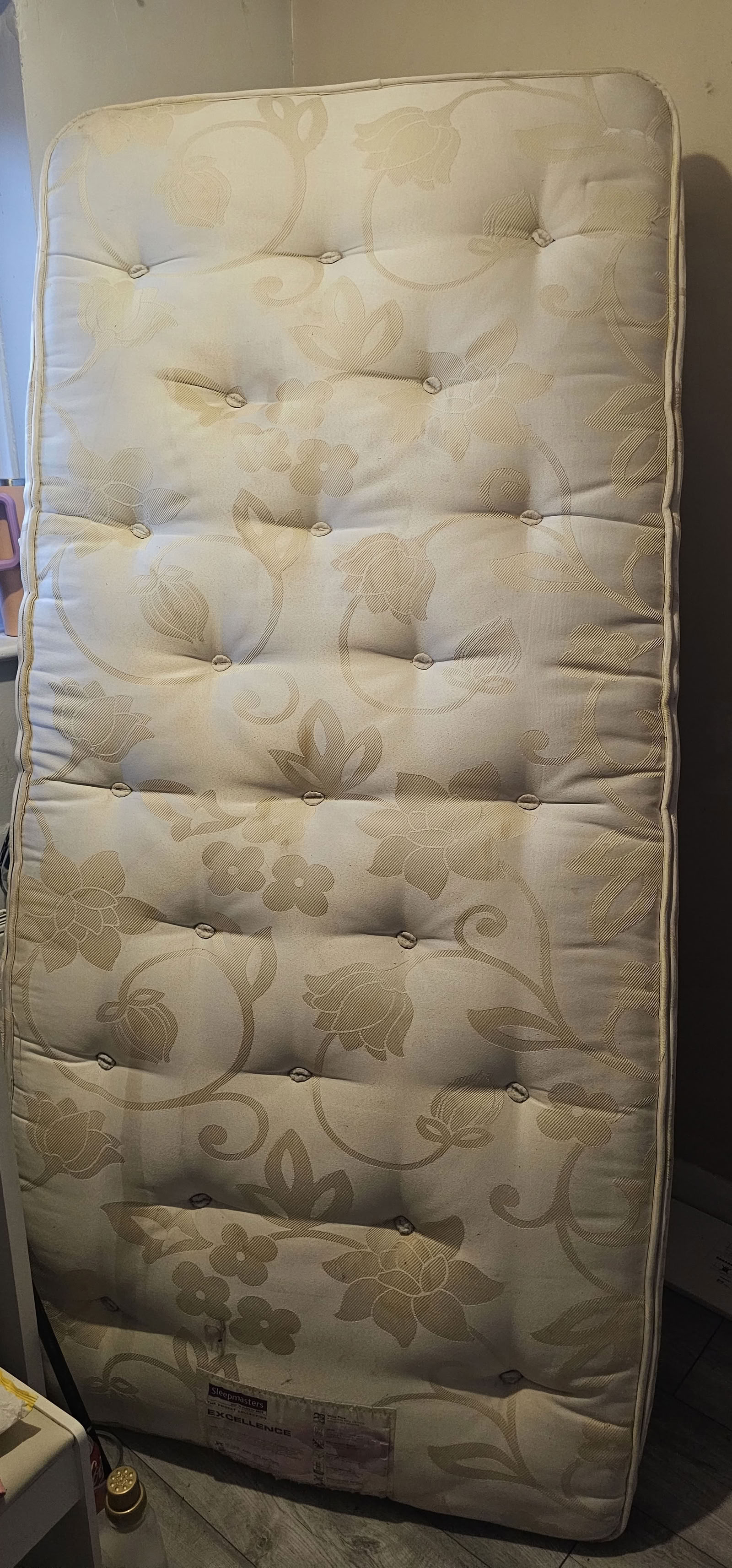 Single mattress