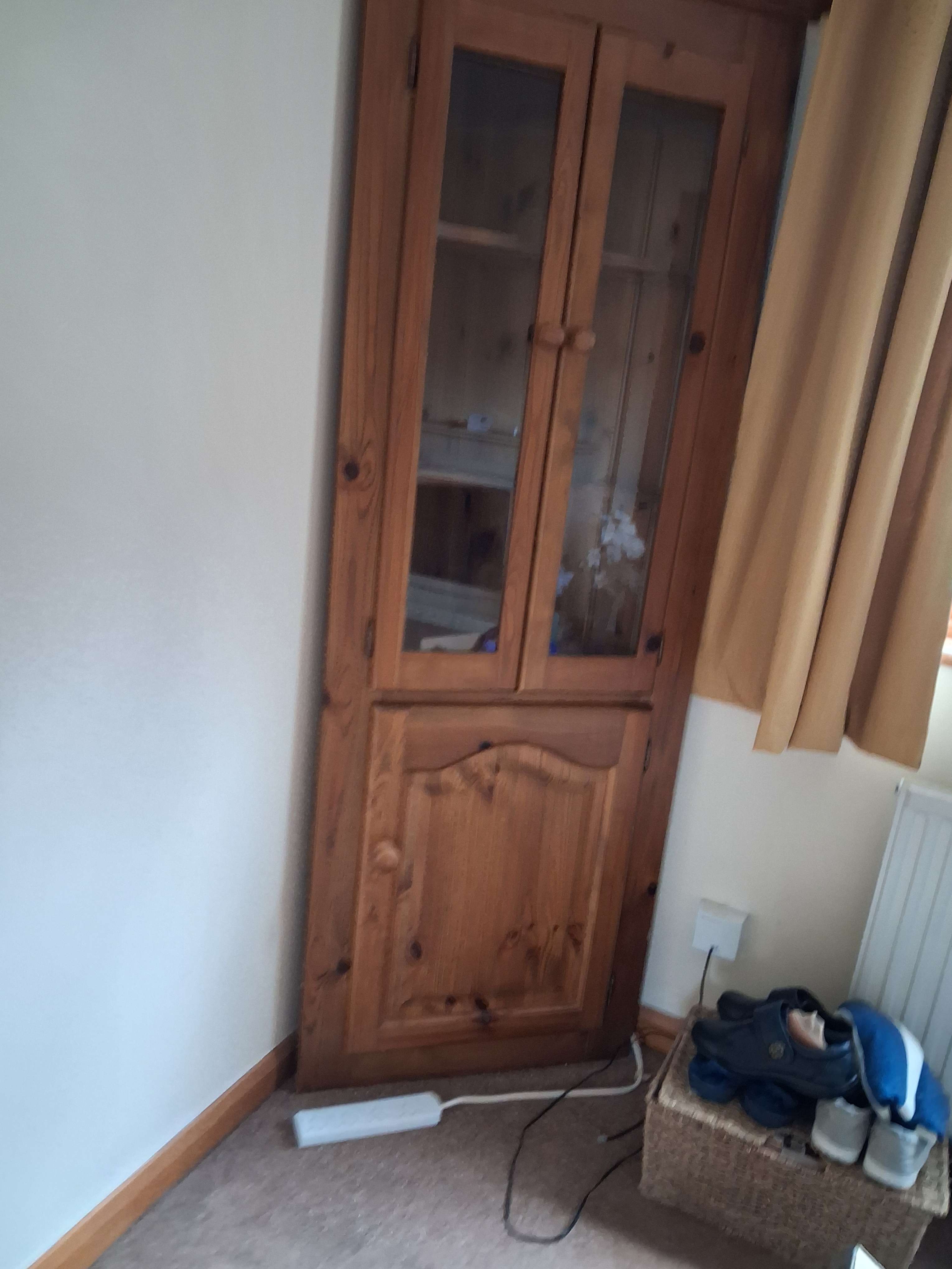 PINE CORNER CABINET